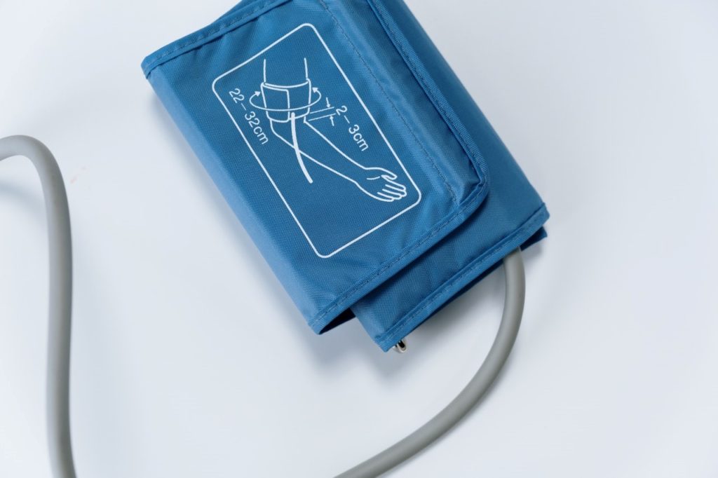 A digital blood pressure sleeve