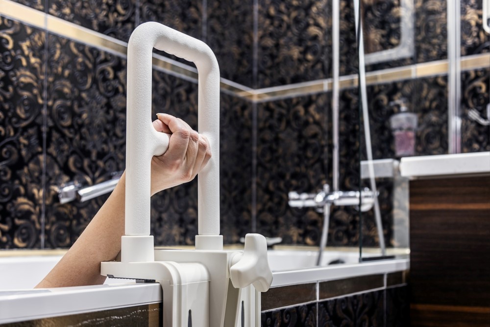 A grab bar used to get out of a bath