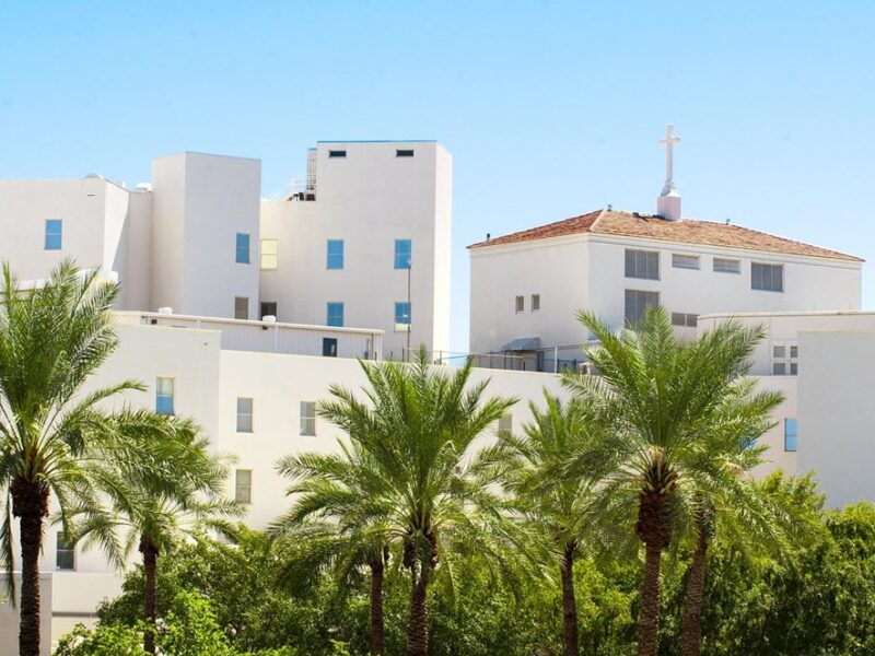 Pheonix Arizona, considering whether Five Wishes is valid in Arizona